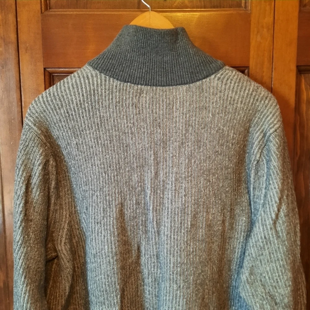 Banana Republic Merino Wool Blend Gray Ribbed Knit Mockneck Zip-Up Sweater